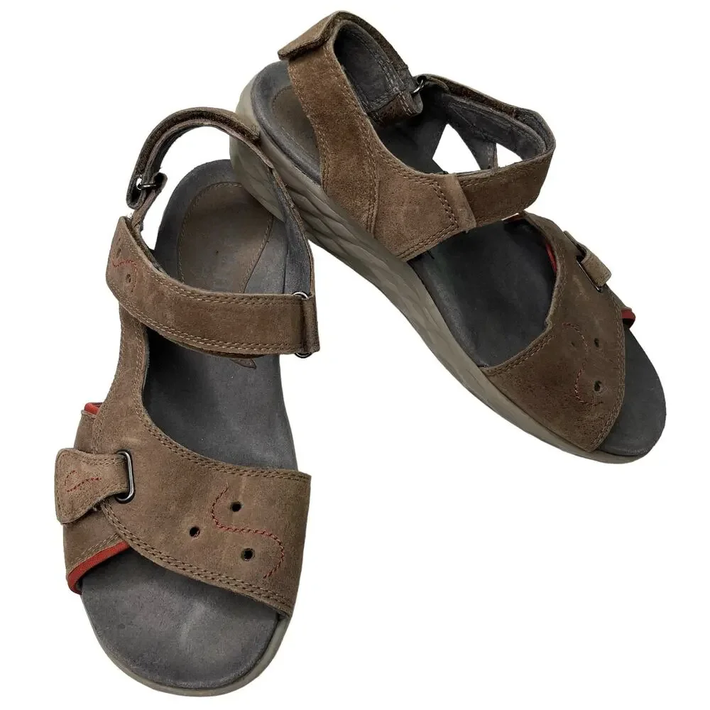 Cobb Hill New Balance Sandals Brown Suede 9 Adjustable Platform
